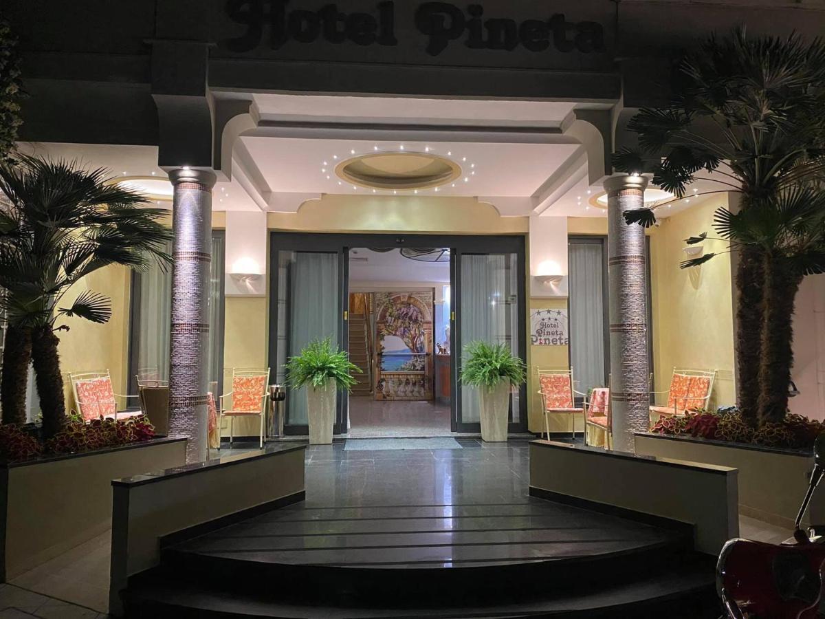 Hotel Pineta Bellaria-Igea Marina Exterior photo
