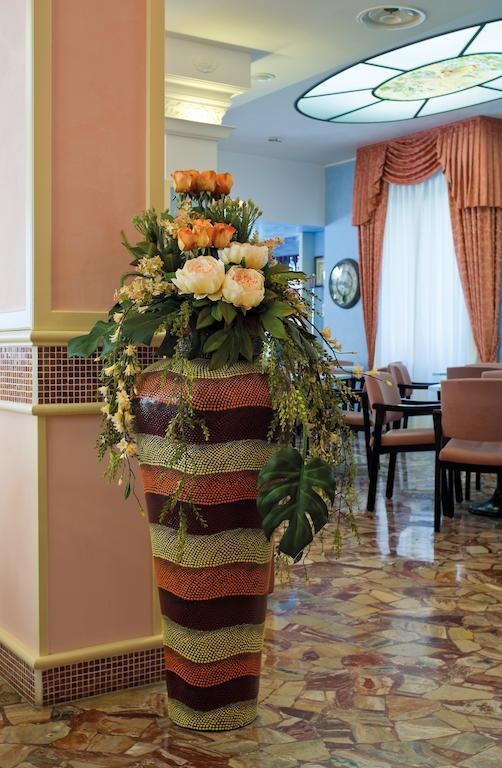 Hotel Pineta Bellaria-Igea Marina Exterior photo
