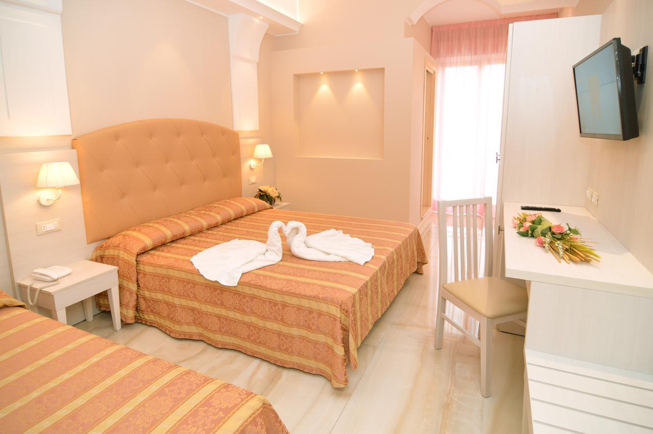 Hotel Pineta Bellaria-Igea Marina Exterior photo